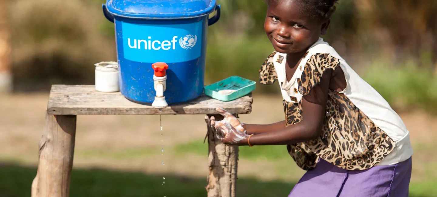 UNICEF DRC -Dubourthoumieu Bandundu- écoles assainies