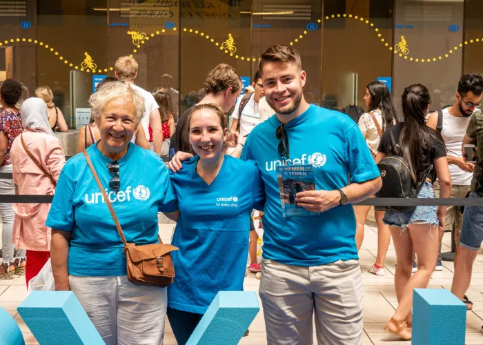 UNICEF_volunteer.jpg