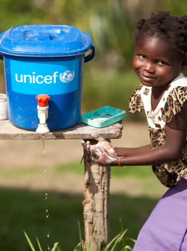 UNICEF DRC -Dubourthoumieu Bandundu- écoles assainies