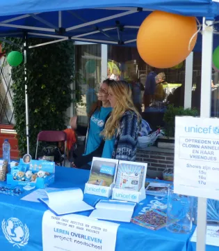 volunteer 3_crop.jpg